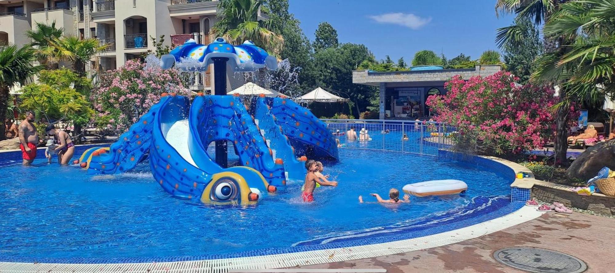 Wonderful Deluxe Appartement In Cascadas Family Resort Slantchev Briag Extérieur photo